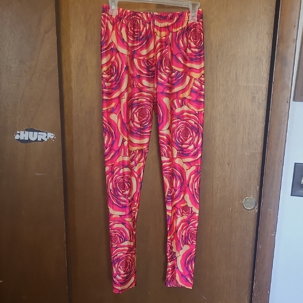 Vibrant Rose Patterned Leggings